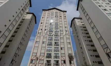 Apartamento à venda com 3 dormitórios, 2 banheiros e 1 vaga, com lazer na  avenida parada pinto.