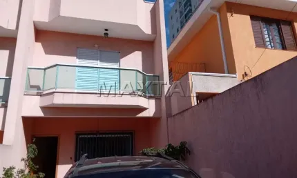 Sobrado 127m² à venda na Vila Pauliceia, 3 dormitórios, 3 banheiros, 2 vagas e churrasqueira.