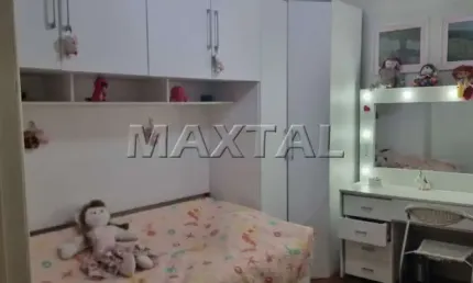 Apartamento de 69m² à venda com 2 dormitórios e 1 banheiro, próximo ao metrô.