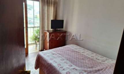 Apartamento à venda, com 2 dormitórios amplos, 1 banheiro, 110m² no Centro.