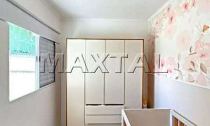 Sobrado à venda 65m², com 2 quartos, 2 banheiros e 2 vagas, na Vila Medeiros.