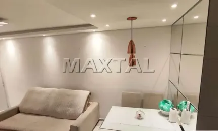 Sobrado à venda de 84m², com 2 quartos sendo suites e 1 vaga, na vila nivi.
