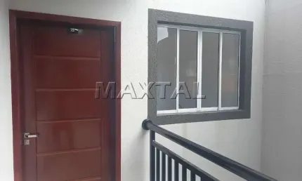 Apartamento à venda de 41 m², com 2 dormitórios, sala e cozinha, na chácara são joão.