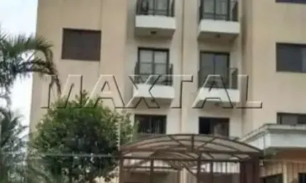 Apartamento dois quartos, sala com sacada, cozinha, dois banheiros, deposito e garagem fixa.