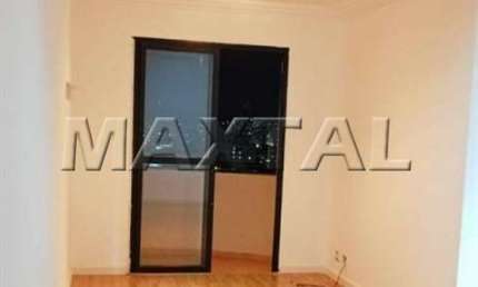 Apartamento com 2 dormitórios, sala, cozinha dois banheiros e vaga de garagem, lazer completo.