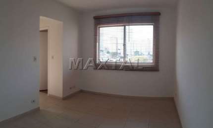 Apartamento para locação com 64m², 2 quartos, dispensa, 2 banheiros, e 1 vaga em Santana
