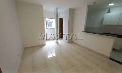 Apartamento com 36m², 1 dormitório, sala, cozinha, banheiro com box e área de serviço.