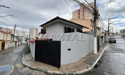 Casa para locação na Parada Inglesa de 162 m², com 3 dormitórios, sacada  e 1 vaga.