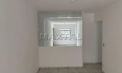 Apartamento na Av Braz Leme com 1 dormitório, sala, cozinha  e 1 vaga de garagem.