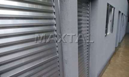 Casas sobrepostas novas para locação no Tremembé Proximo ao Horto Florestal, de 15m² a 28m²