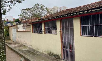Casa à venda com duas frentes, Na Avenida Engenheiro Caetano Álvares e Inácio Mamana