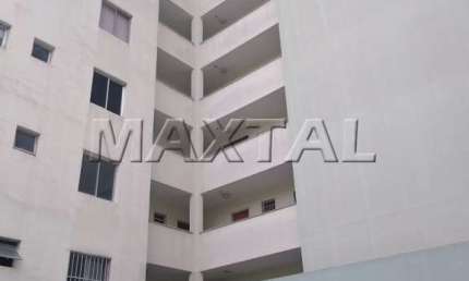 Apartamento para locação com 2 dormitórios e 1 vaga, no Jardim São Paulo.