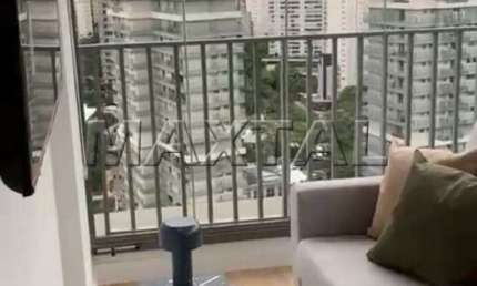 Studio com 39 m² com  varanda  ampla para locação na Vila Nova Conceição.