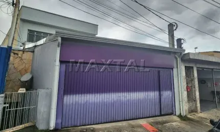Prédio comercial para locação de 1.080m², com quatro pavimentos, na Vila Nova Cachoeirinha.