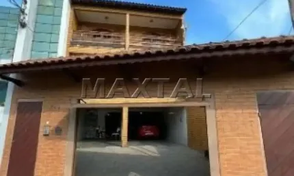 Sobrado com 3 Suítes, 3 Vagas Cobertas e Localização Privilegiada ao Lado da Av. Joaquina Ramalho