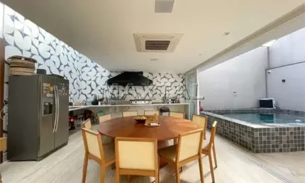 Sobrado 450m², alto padrão, com 3 quartos, totalmente reformado- Mandaqui