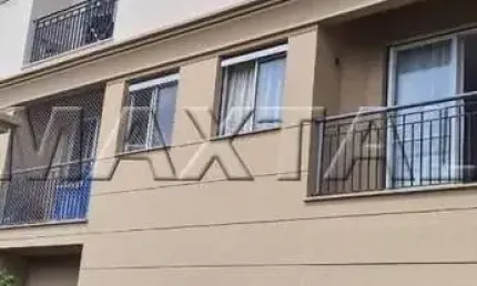 Apartamento no lauzane com 2 quartos, sala com varanda, cozinha, área, banheiro e vaga.