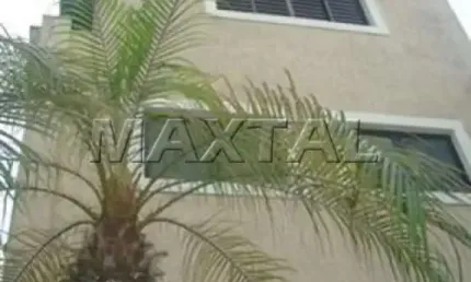 Sobrado à venda em santa na rua banco das palmas,  de 160 m², com 3 dormitórios e 2 vagas.