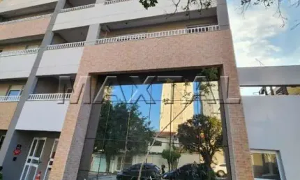Apartamento mobiliado à venda de 32m² com 1 dormitório, no jardim aeroporto.