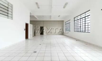 Salão comercial pra locação na vila guilherme de 150m², à poucos metros da expo center norte.