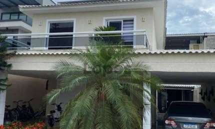 Casa em condomínio fechado com 4 quartos à venda na Estrada Deputado Darcílio Ayres Raunheitti, Jardim da Viga, Nova Iguaçu, 300 m2 por R$ 2.200.000