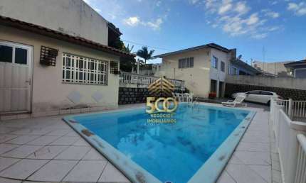 Casa à venda, 325 m² por R$ 1.800.000,00 - Centro - São José/SC