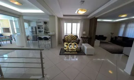 Casa à Venda, 3 Suítes, Piscina Coberta Semi-aquecida, Próxima a AABB do Itaguaçu - Florianópolis - SC