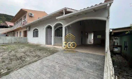 Casa à venda, 204 m² por R$ 690.000,00 - Roçado - São José/SC