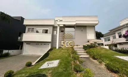 Casa na Pedra Branca, 4 dormitórios sendo 3 suítes, porteira fechada