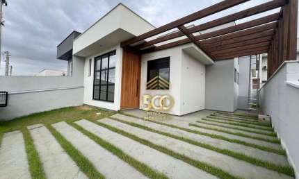 Casa com 3 dormitórios à venda, 115 m² por R$ 675.000,00 - Forquilhas - São José/SC