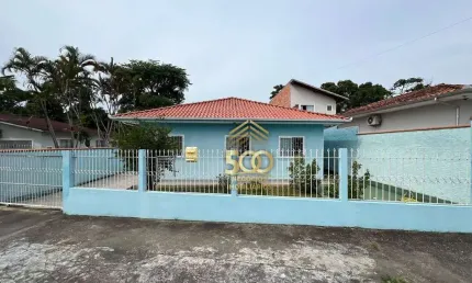 Casa 04 dormitórios sendo 01 suíte 136 m² no bom viver em biguaçu - SC