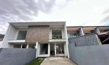 Sobrado com 2 suítes à venda, 80 m² por R$ 450.000 - Potecas - São José/SC