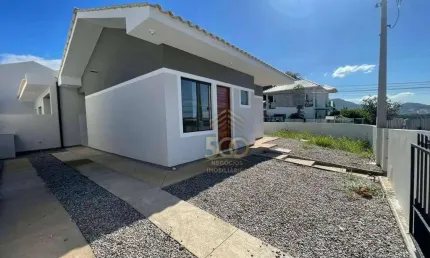 Casa 2 dormitórios (1suíte) de esquina - Jardins I - Palhoça/SC