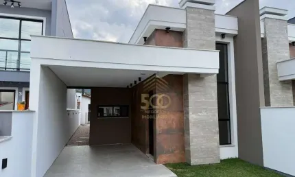 Casa 3 Dormitórios, Alto Padrão com Piscina - Sertão do Maruim - São José/SC