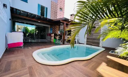 Sobrado com 3 dormitórios à venda, 180 m² por R$ 860.000,00 - Jardim Alvorada - Maringá/PR