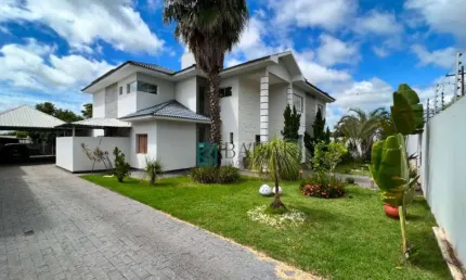 Sobrado com 3 suítes + 1 quarto, com piscina, sauna e pomar à venda por R$ 2.500.000,00 - Centro - Nova Londrina/PR