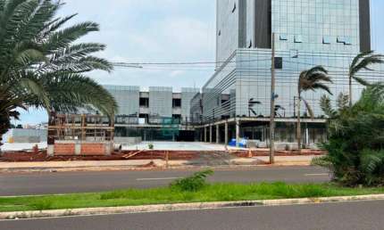 Sala para alugar, 45 m² por R$ 4.895,00/mês - Jardim Itália - Maringá/PR