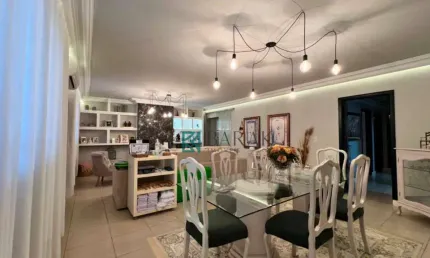 Casa com 3 dormitórios à venda, 270 m² por R$ 1.100.000,00 - Zona 02 - Maringá/PR