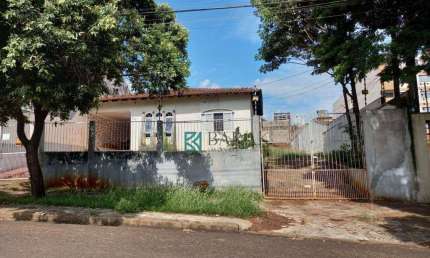 Terreno à venda na Rua Mandaguari, Zona 07, Maringá