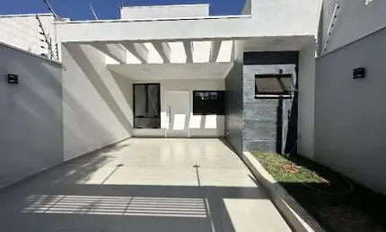 Linda casa com 3 dormitórios sendo 01 suite à venda, 150 m² por r$ 493.000 - jardim araucária - maringá/pr