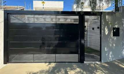 Linda Casa com 3 dormitórios sendo 01 suite à venda, 94 m² por R$ 514.000 - Jardim Araucária - Maringá/PR