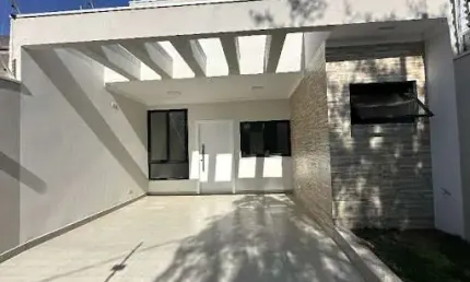 Linda casa com 3 dormitórios sendo 01 suite à venda, 94 m² por r$ 514.000 - jardim araucária - maringá/pr