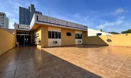 Sobrado com 4 dormitórios à venda, 490 m² por R$ 2.500.000,00 - Zona 07 - Maringá/PR