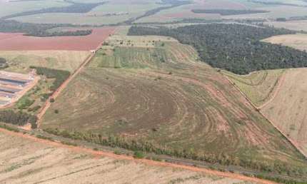 Fazenda à venda no Centro, Nova Esperança 