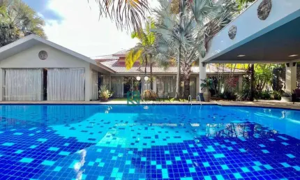 Chácara com 4 dormitórios à venda, 3280 m² por R$ 6.000.000,00 - Jardim Ipanema - Maringá/PR