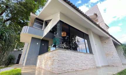 Sobrado com 3 suítes + 1 quarto à venda, 330 m² por R$ 1.800.000 - Zona 03 - Maringá/PR