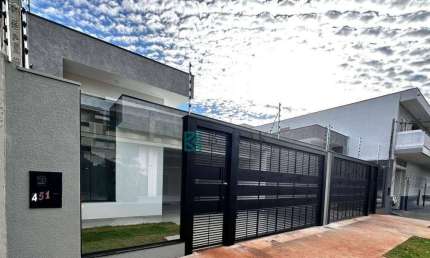 Linda Casa no Jardim Alvorada, com 2 suítes (uma com banheira) + 1 dormitório à venda, 150m² por R$ 980.000 - Maringá/PR