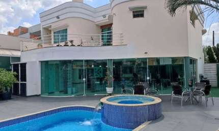 Lindo Sobrado em região nobre de Maringá com 4 suítes à venda, 504m² por R$ 3.800.000 - Jardim Cidade Monções