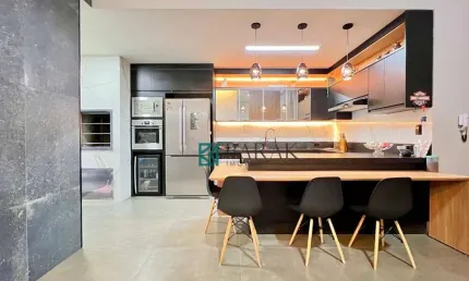 Casa com 1 suíte + 2 quartos à venda, 149 m² por R$ 850.000 - Jardim Munique - Maringá/PR