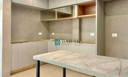 Apartamento com 3 dormitórios para alugar, 104 m² por R$ 3.450,00/mês - Zona 04 - Maringá/PR